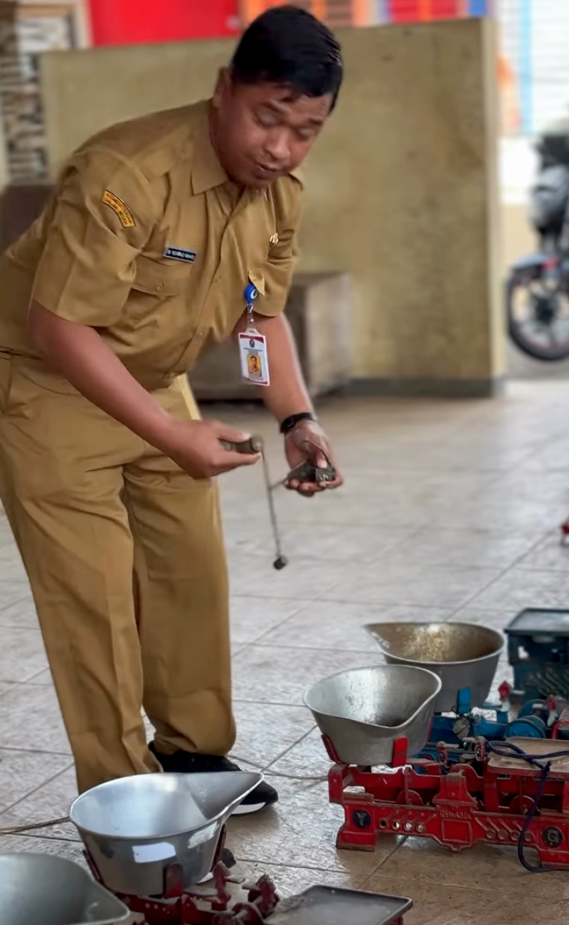 Sidang Tera Ulang di Pasar Bawang, Pasar Legi Parakan